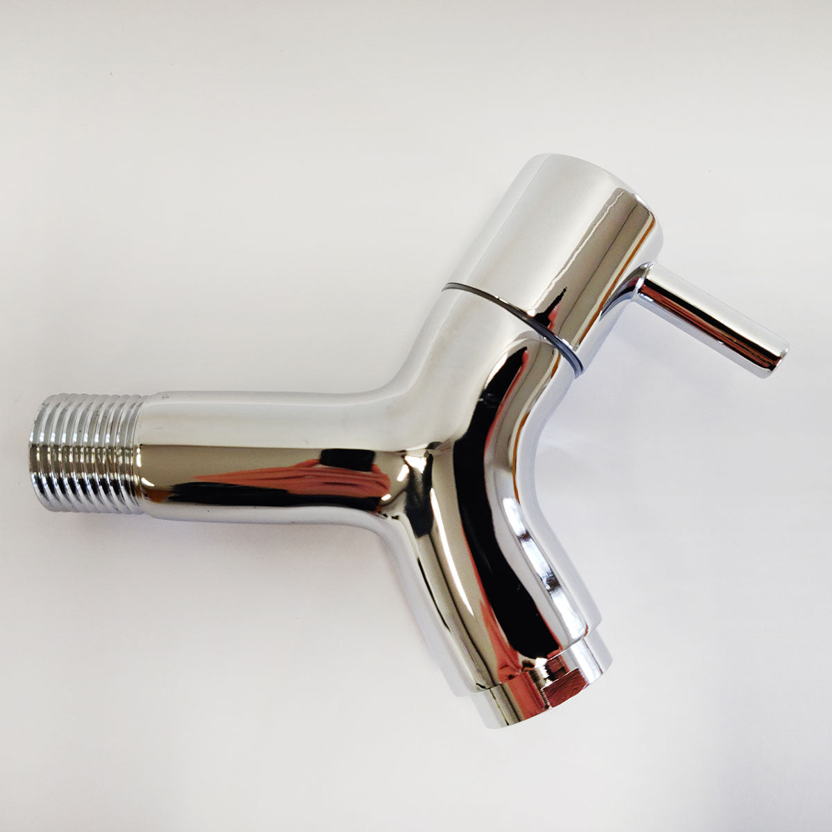 Doccia Solare in Alluminio 23Lt con lavapiedi Arkema Design JOLLY A520